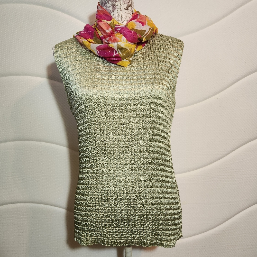 NICOLA Sage Green Shell Size L